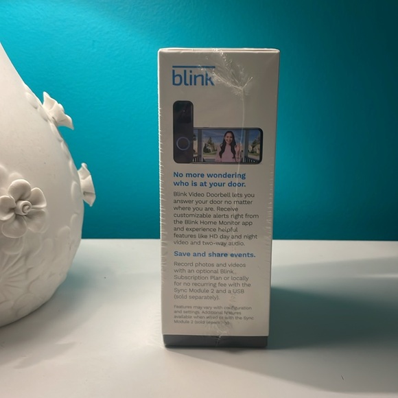 Blink Video Doorbell Two-way audio, HD video, motion & chime app alerts & Alexa. - Picture 7 of 11